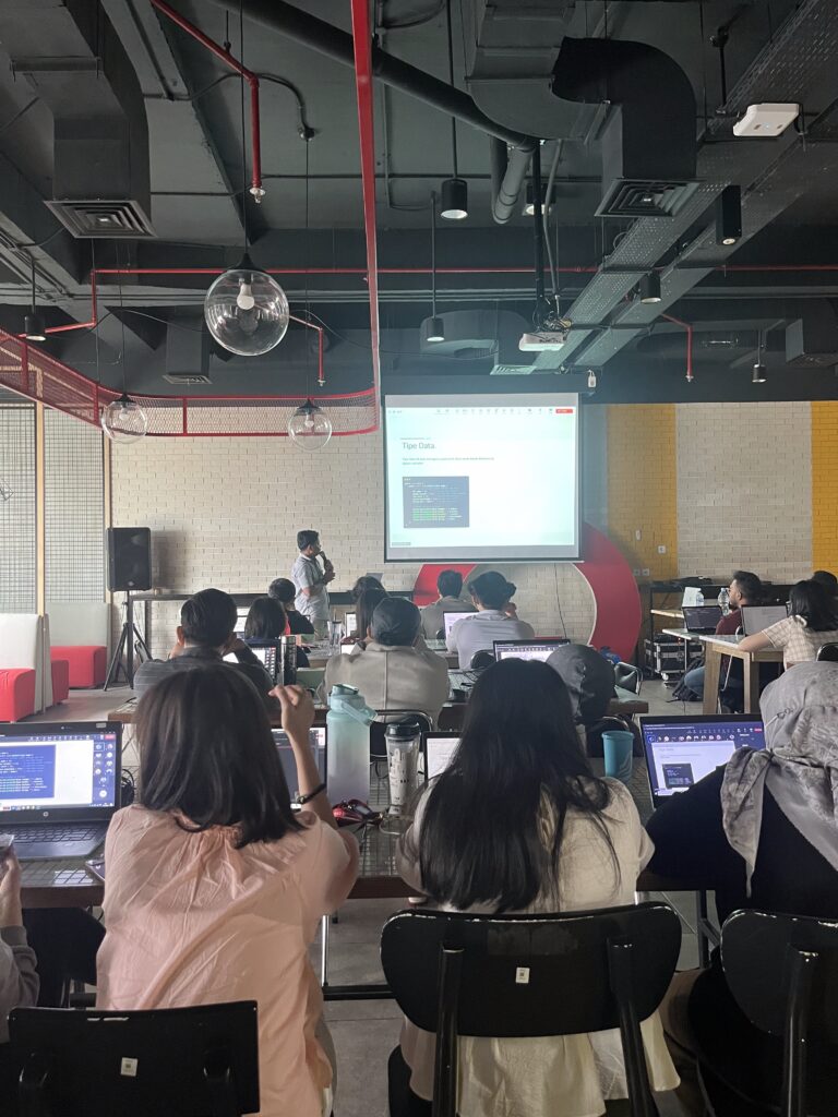 Bangun Tim Developer Unggulan yang Siap Hadapi Tantangan Teknologi Modern Bersama Coding Studio!