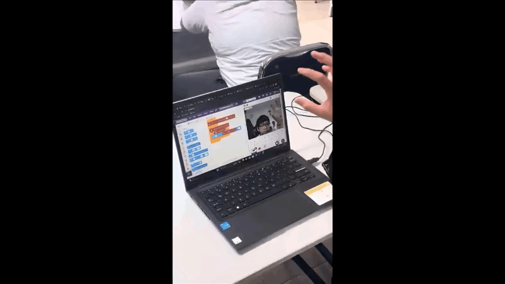 Pelatihan AI Mandiri yang Dilakukan Siswa