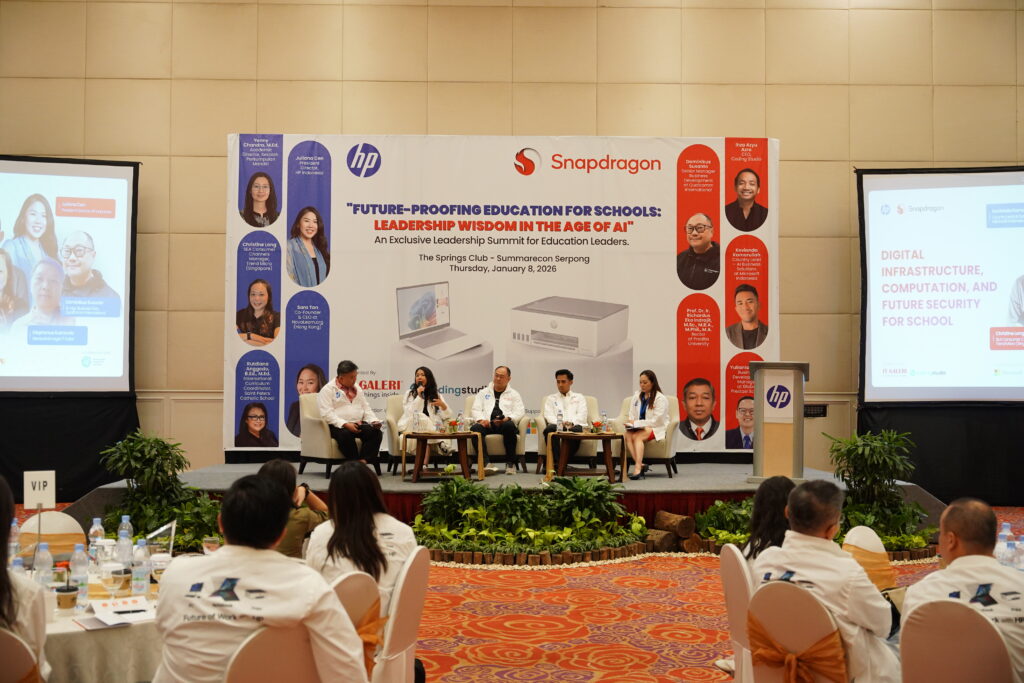 Diskusi Antar Narasumber dalam Sesi 4 Digifest Leadership SUMMIT 2026