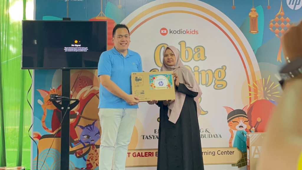 Momen Berbagi dan Kepedulian Sosial